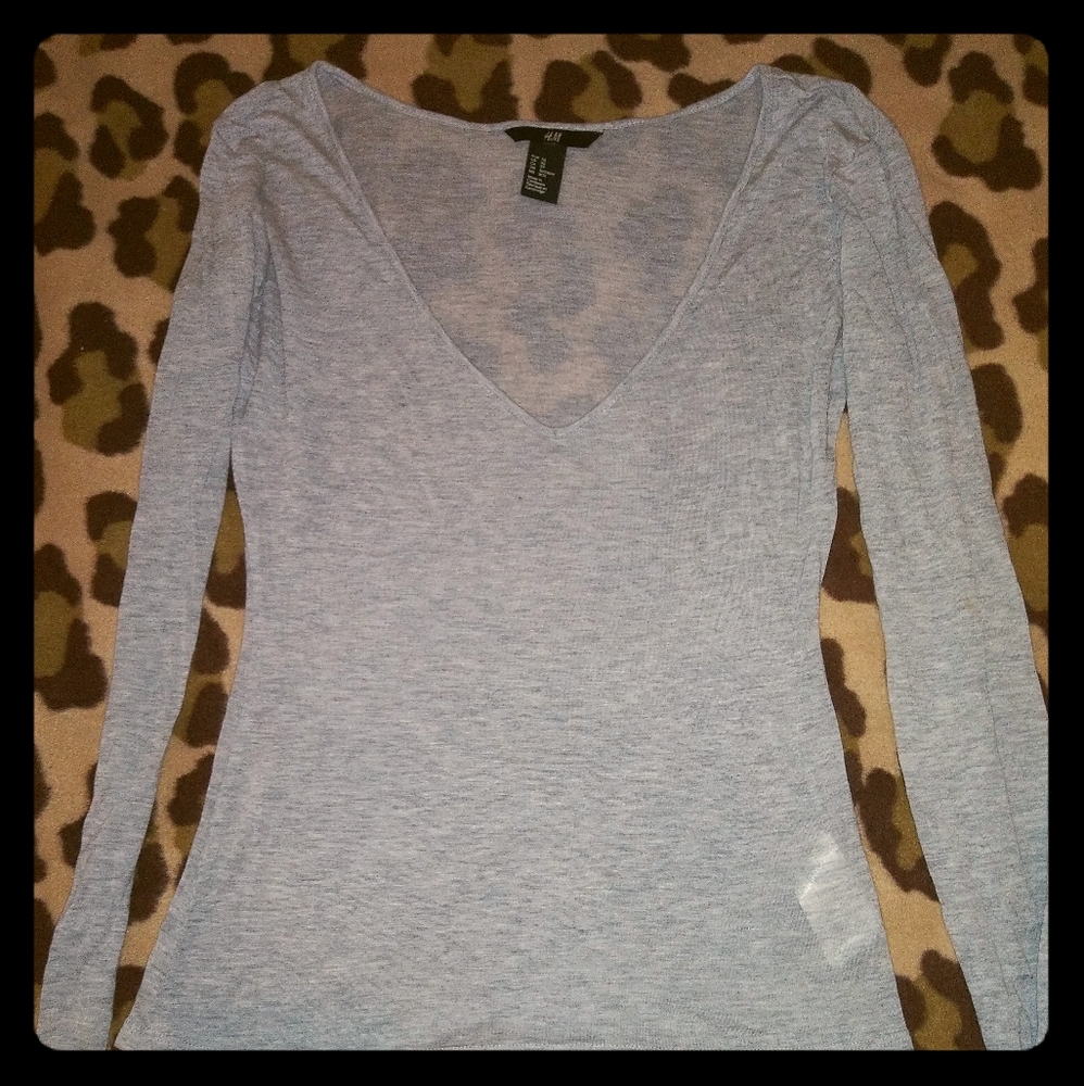 H&M v-neck